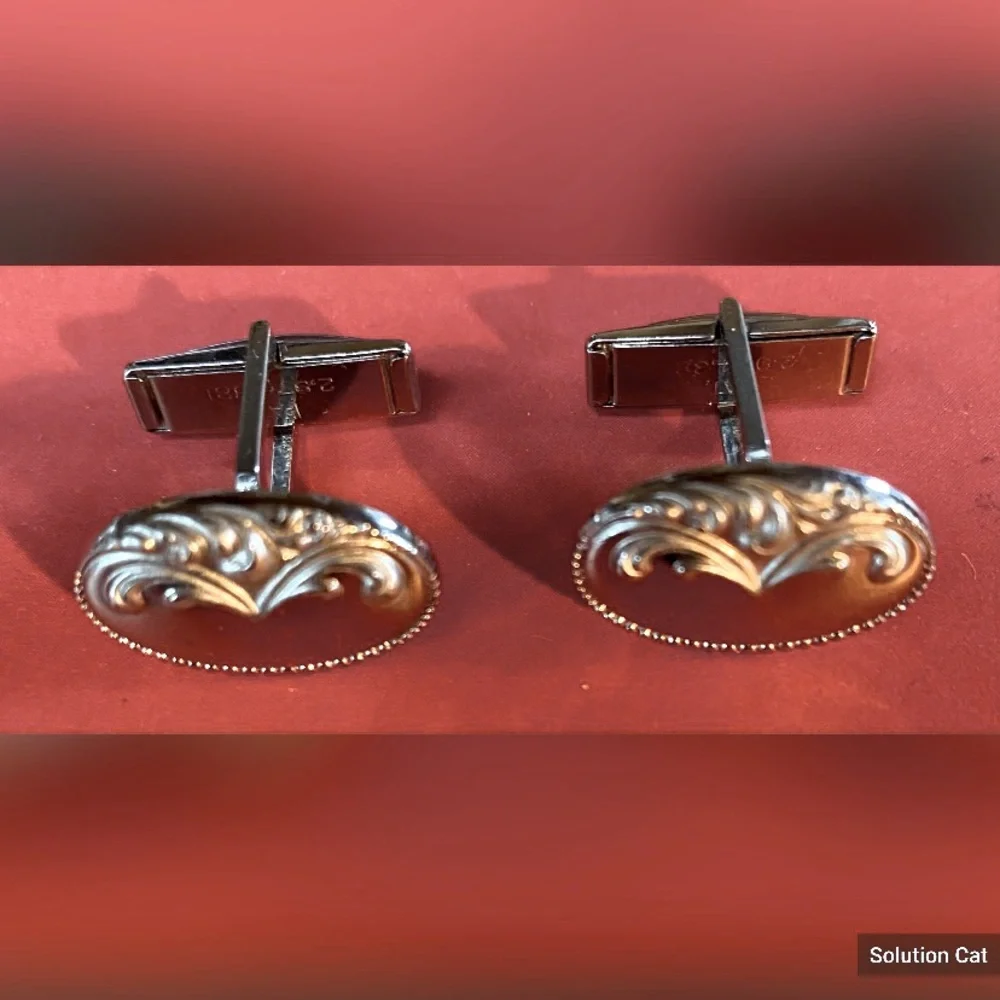 Men’s Silver Tone Etched Design 5/8” Oval Cuff Links